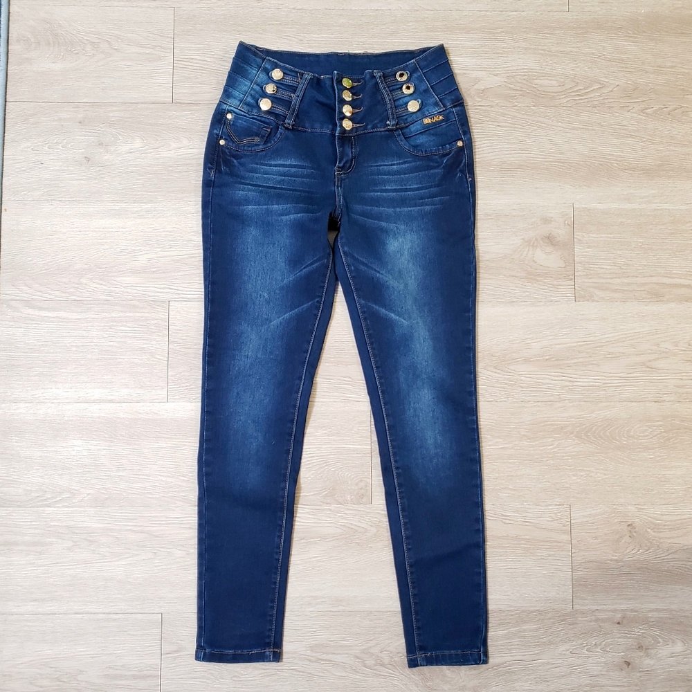 Bonage size 3 highwaisted curvy gold button jeans statement stretch